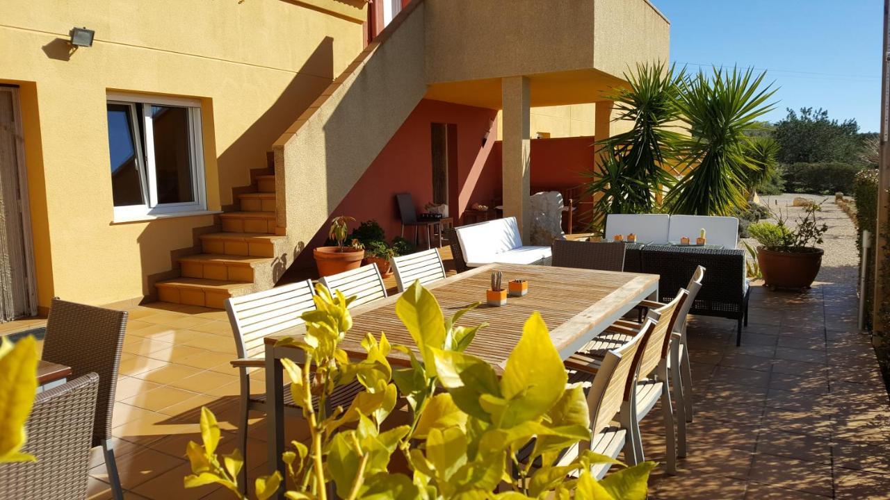 B&B La Puerta Del Sueno Cálig 外观 照片